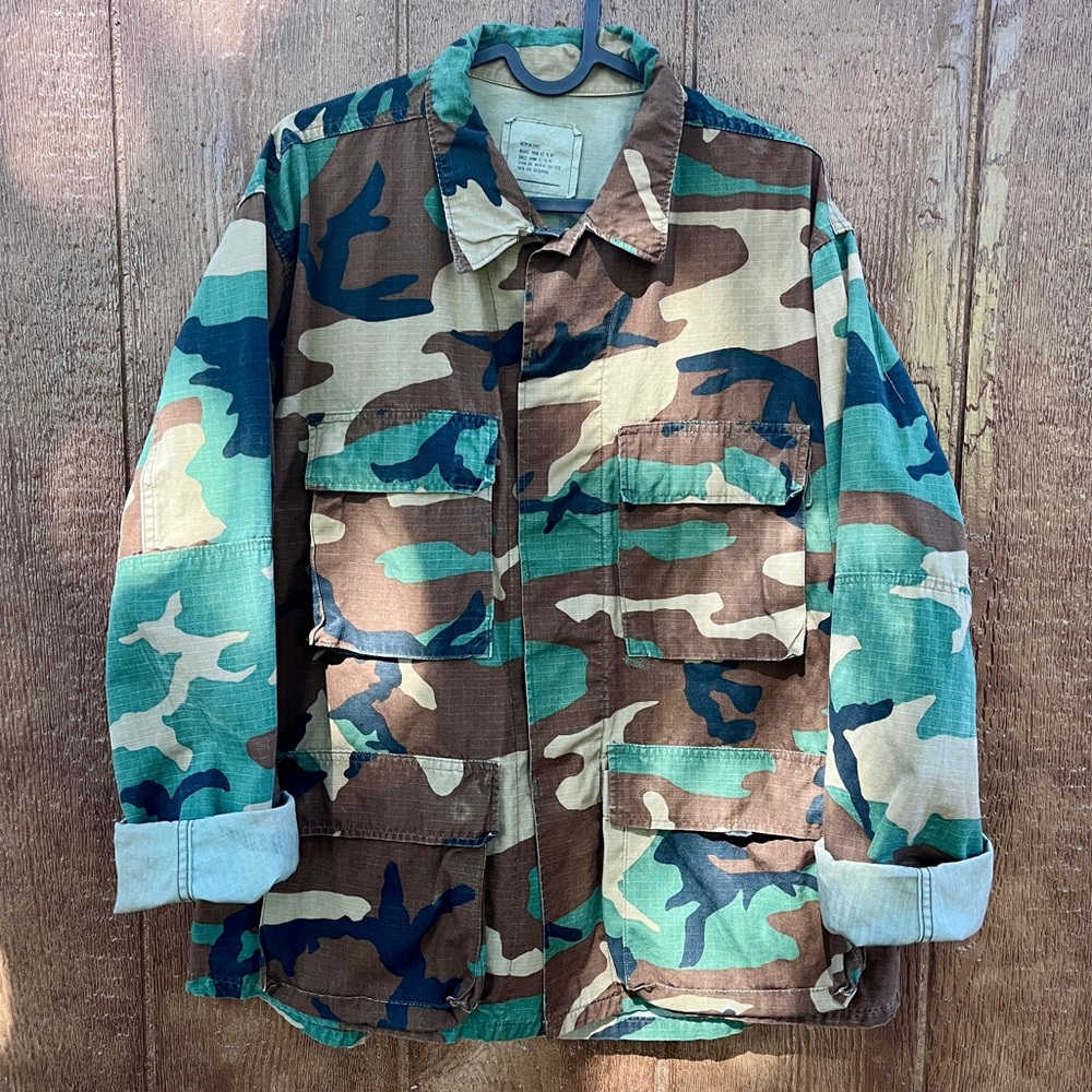 Vintage Green Military Army Camo Utility Jacket , Size Medium